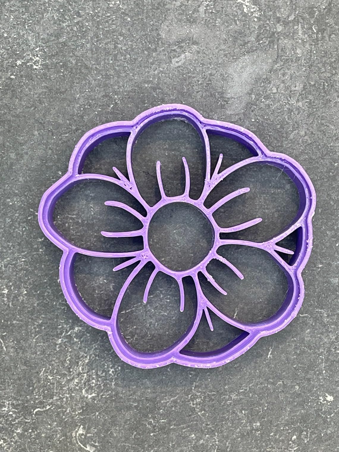 Flower shape cookie cutter for baking shortbread biscuits, fondant cutting, sugar paste shaping, floral themed pastry crafting, spring cake decoration, homemade dessert decorating tool - Image 4